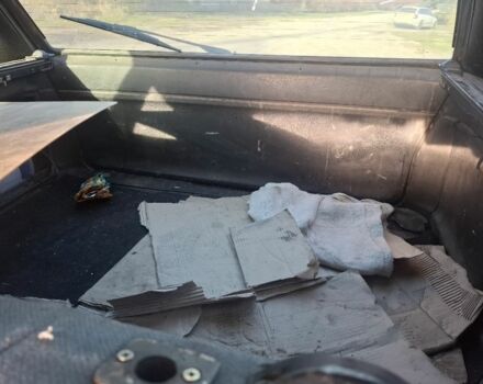 Синій Фольксваген Пассат Варіант, об'ємом двигуна 1.8 л та пробігом 270 тис. км за 1000 $, фото 17 на Automoto.ua