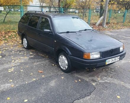 Фольксваген Пассат Вариант 1988 в Харькове на Automoto.ua Синий Фольксваген Пассат Вариант, объемом двигателя 1.8 л и пробегом 300 тыс. км за 1150 $, фото 1 на Automoto.ua
