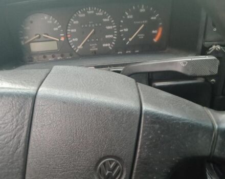 Синий Фольксваген Пассат Вариант, объемом двигателя 1.6 л и пробегом 400 тыс. км за 1700 $, фото 1 на Automoto.ua