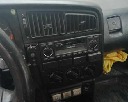 Синий Фольксваген Пассат Вариант, объемом двигателя 1.6 л и пробегом 400 тыс. км за 1700 $, фото 2 на Automoto.ua