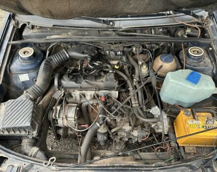 Синий Фольксваген Пассат Вариант, объемом двигателя 1.6 л и пробегом 444 тыс. км за 1300 $, фото 7 на Automoto.ua