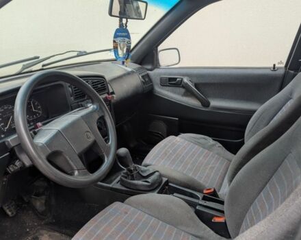 Синій Фольксваген Пассат Варіант, об'ємом двигуна 1.8 л та пробігом 350 тис. км за 1199 $, фото 6 на Automoto.ua