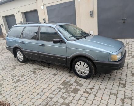 Синій Фольксваген Пассат Варіант, об'ємом двигуна 1.8 л та пробігом 350 тис. км за 1199 $, фото 2 на Automoto.ua