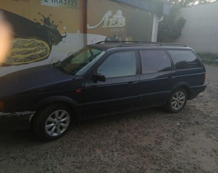 Фольксваген Пассат Варіант 1992 у Сумах на Automoto.ua Синій Фольксваген Пассат Варіант, об'ємом двигуна 2 л та пробігом 390 тис. км за 1450 $, фото 3 на Automoto.ua