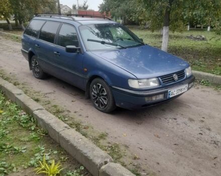 Фольксваген Пассат Варіант 1994 у Володимир-Волинський на Automoto.ua Синій Фольксваген Пассат Варіант, об'ємом двигуна 2 л та пробігом 250 тис. км за 1600 $, фото 5 на Automoto.ua
