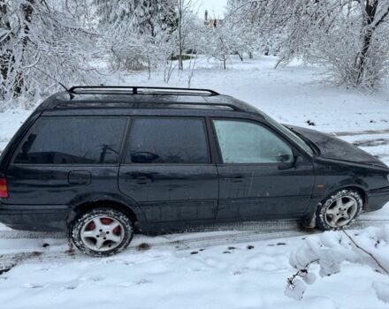 Синий Фольксваген Пассат Вариант, объемом двигателя 1.8 л и пробегом 300 тыс. км за 1499 $, фото 5 на Automoto.ua