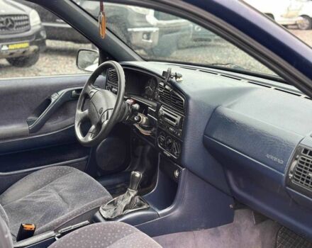 Фольксваген Пассат Вариант 1994 в Харькове на Automoto.ua Синий Фольксваген Пассат Вариант, объемом двигателя 1.8 л и пробегом 300 тыс. км за 1800 $, фото 4 на Automoto.ua