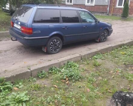 Синий Фольксваген Пассат Вариант, объемом двигателя 2 л и пробегом 250 тыс. км за 1600 $, фото 6 на Automoto.ua