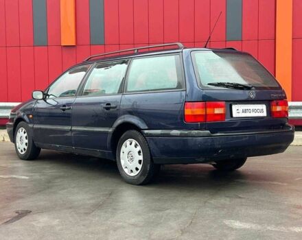 Синій Фольксваген Пассат Варіант, об'ємом двигуна 0 л та пробігом 245 тис. км за 2490 $, фото 4 на Automoto.ua