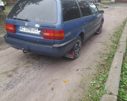 Синий Фольксваген Пассат Вариант, объемом двигателя 2 л и пробегом 250 тыс. км за 1600 $, фото 3 на Automoto.ua