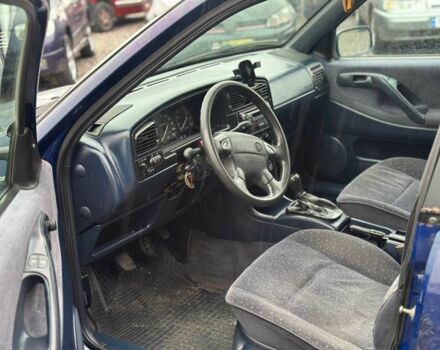 Фольксваген Пассат Вариант 1994 в Харькове на Automoto.ua Синий Фольксваген Пассат Вариант, объемом двигателя 1.8 л и пробегом 300 тыс. км за 1800 $, фото 6 на Automoto.ua