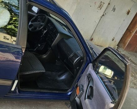 Синій Фольксваген Пассат Варіант, об'ємом двигуна 1.8 л та пробігом 400 тис. км за 1700 $, фото 5 на Automoto.ua