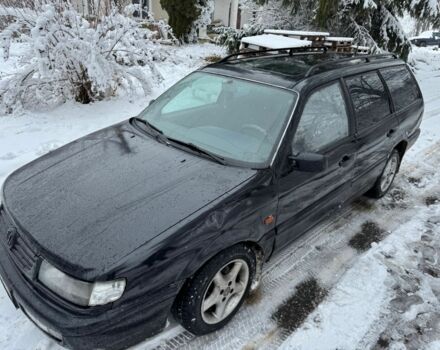 Синий Фольксваген Пассат Вариант, объемом двигателя 1.8 л и пробегом 300 тыс. км за 1499 $, фото 2 на Automoto.ua