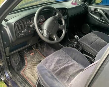 Фольксваген Пассат Вариант 1994 в Каменце-Подольском на Automoto.ua Синий Фольксваген Пассат Вариант, объемом двигателя 0 л и пробегом 279 тыс. км за 1000 $, фото 5 на Automoto.ua