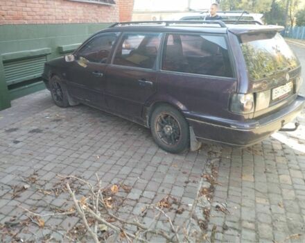 Синий Фольксваген Пассат Вариант, объемом двигателя 1.8 л и пробегом 350 тыс. км за 1500 $, фото 5 на Automoto.ua