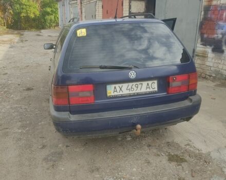 Синий Фольксваген Пассат Вариант, объемом двигателя 2 л и пробегом 300 тыс. км за 1200 $, фото 2 на Automoto.ua