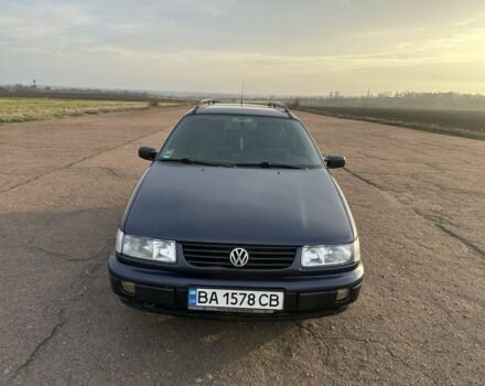 Синий Фольксваген Пассат Вариант, объемом двигателя 1.8 л и пробегом 200 тыс. км за 2150 $, фото 2 на Automoto.ua