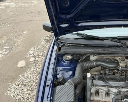 Синий Фольксваген Пассат Вариант, объемом двигателя 1.8 л и пробегом 250 тыс. км за 2499 $, фото 13 на Automoto.ua