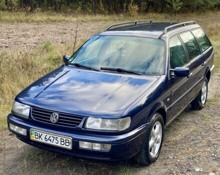 Синій Фольксваген Пассат Варіант, об'ємом двигуна 1.8 л та пробігом 350 тис. км за 3450 $, фото 1 на Automoto.ua