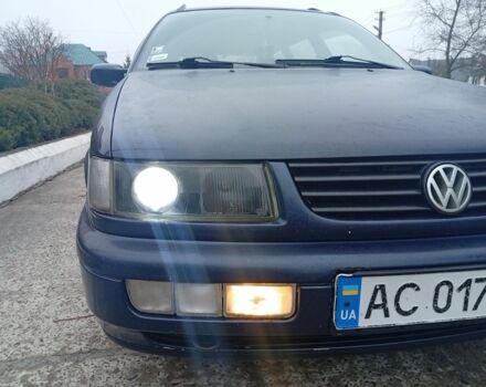 Синий Фольксваген Пассат Вариант, объемом двигателя 1.9 л и пробегом 280 тыс. км за 2300 $, фото 3 на Automoto.ua