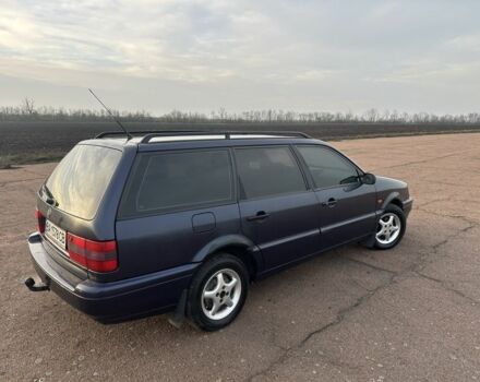 Синий Фольксваген Пассат Вариант, объемом двигателя 1.8 л и пробегом 200 тыс. км за 2150 $, фото 8 на Automoto.ua