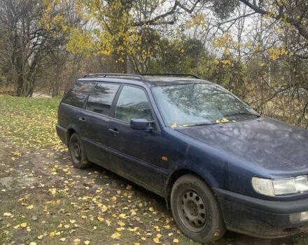Фольксваген Пассат Вариант 1995 в Кременчуге на Automoto.ua Синий Фольксваген Пассат Вариант, объемом двигателя 1.9 л и пробегом 320 тыс. км за 2200 $, фото 1 на Automoto.ua