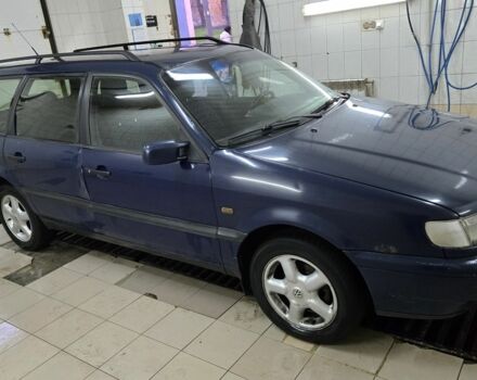 Синій Фольксваген Пассат Варіант, об'ємом двигуна 0 л та пробігом 227 тис. км за 1420 $, фото 1 на Automoto.ua