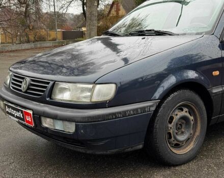 Синий Фольксваген Пассат Вариант, объемом двигателя 1.8 л и пробегом 325 тыс. км за 3640 $, фото 2 на Automoto.ua