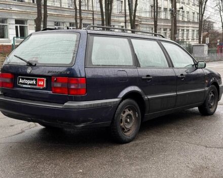 Синий Фольксваген Пассат Вариант, объемом двигателя 1.8 л и пробегом 325 тыс. км за 3640 $, фото 11 на Automoto.ua