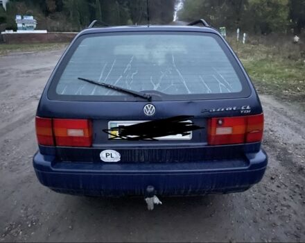 Синий Фольксваген Пассат Вариант, объемом двигателя 0 л и пробегом 315 тыс. км за 1300 $, фото 2 на Automoto.ua