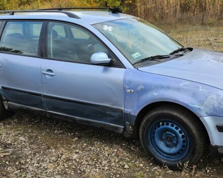 Синій Фольксваген Пассат Варіант, об'ємом двигуна 1 л та пробігом 500 тис. км за 1672 $, фото 4 на Automoto.ua