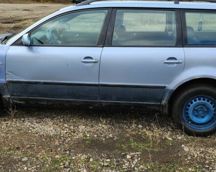 Синій Фольксваген Пассат Варіант, об'ємом двигуна 1 л та пробігом 500 тис. км за 1672 $, фото 5 на Automoto.ua