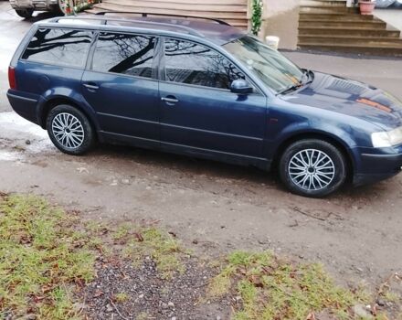 Синий Фольксваген Пассат Вариант, объемом двигателя 1.8 л и пробегом 230 тыс. км за 3199 $, фото 2 на Automoto.ua