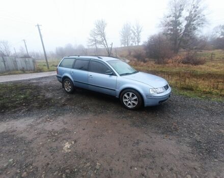 Синій Фольксваген Пассат Варіант, об'ємом двигуна 1.6 л та пробігом 400 тис. км за 2350 $, фото 2 на Automoto.ua