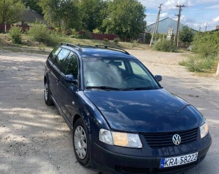 Синій Фольксваген Пассат Варіант, об'ємом двигуна 2 л та пробігом 380 тис. км за 2602 $, фото 2 на Automoto.ua