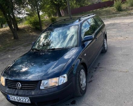 Синій Фольксваген Пассат Варіант, об'ємом двигуна 2 л та пробігом 380 тис. км за 2602 $, фото 4 на Automoto.ua