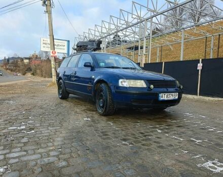 Синий Фольксваген Пассат Вариант, объемом двигателя 2.3 л и пробегом 360 тыс. км за 2800 $, фото 2 на Automoto.ua