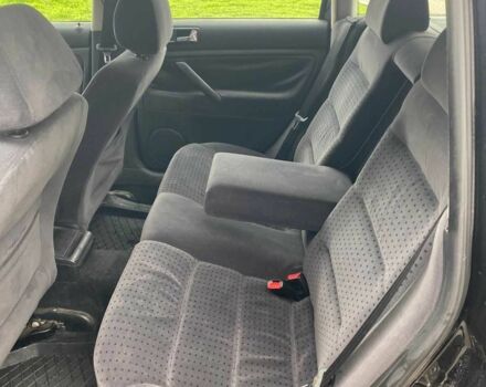 Синій Фольксваген Пассат Варіант, об'ємом двигуна 1.9 л та пробігом 355 тис. км за 2011 $, фото 13 на Automoto.ua