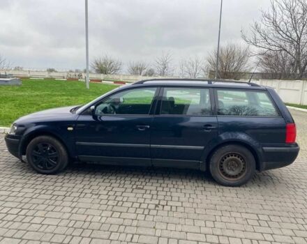 Синій Фольксваген Пассат Варіант, об'ємом двигуна 1.9 л та пробігом 355 тис. км за 2011 $, фото 8 на Automoto.ua