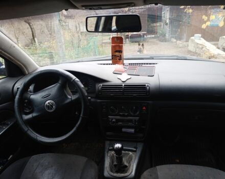 Синій Фольксваген Пассат Варіант, об'ємом двигуна 1 л та пробігом 285 тис. км за 1700 $, фото 6 на Automoto.ua