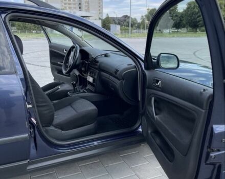 Синий Фольксваген Пассат Вариант, объемом двигателя 1.6 л и пробегом 330 тыс. км за 3500 $, фото 2 на Automoto.ua