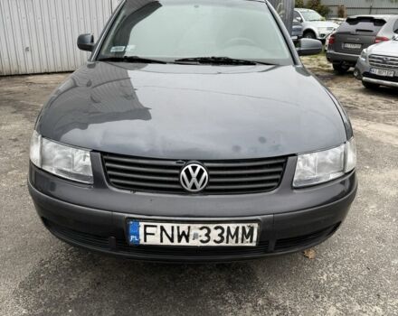 Синій Фольксваген Пассат Варіант, об'ємом двигуна 1.6 л та пробігом 1 тис. км за 1500 $, фото 1 на Automoto.ua