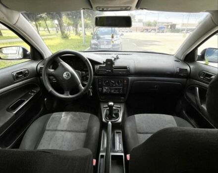 Синий Фольксваген Пассат Вариант, объемом двигателя 1.6 л и пробегом 330 тыс. км за 3500 $, фото 3 на Automoto.ua