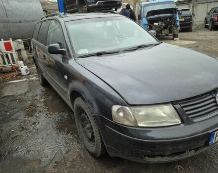 Синий Фольксваген Пассат Вариант, объемом двигателя 0 л и пробегом 300 тыс. км за 800 $, фото 1 на Automoto.ua