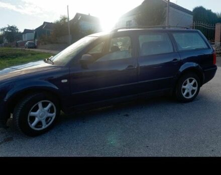 Синий Фольксваген Пассат Вариант, объемом двигателя 0 л и пробегом 250 тыс. км за 2800 $, фото 2 на Automoto.ua