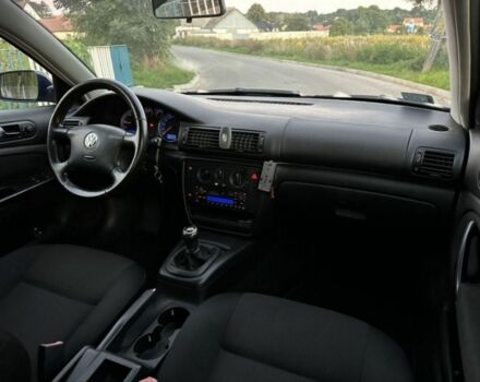 Синий Фольксваген Пассат Вариант, объемом двигателя 1.9 л и пробегом 244 тыс. км за 1400 $, фото 5 на Automoto.ua