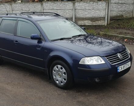 Синий Фольксваген Пассат Вариант, объемом двигателя 1.6 л и пробегом 290 тыс. км за 4250 $, фото 1 на Automoto.ua