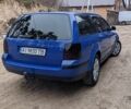 Синий Фольксваген Пассат Вариант, объемом двигателя 1.9 л и пробегом 300 тыс. км за 5500 $, фото 1 на Automoto.ua