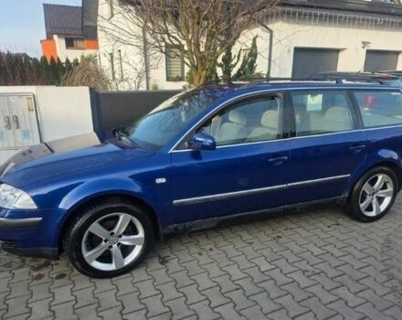 Синий Фольксваген Пассат Вариант, объемом двигателя 1.9 л и пробегом 310 тыс. км за 1548 $, фото 1 на Automoto.ua