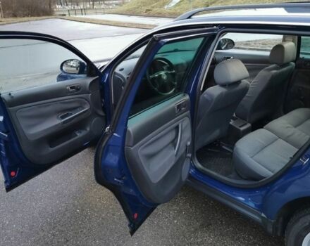 Синій Фольксваген Пассат Варіант, об'ємом двигуна 1.9 л та пробігом 277 тис. км за 1050 $, фото 7 на Automoto.ua